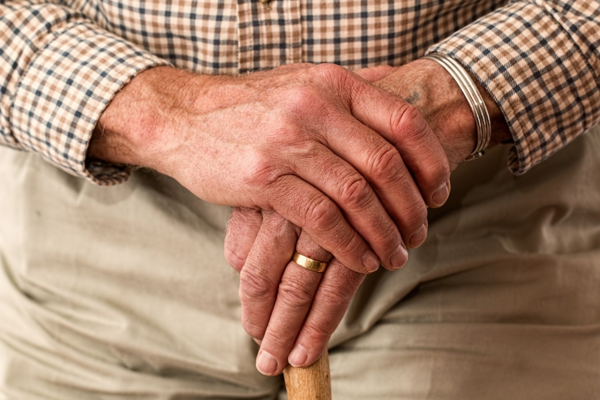 Уже официально: каждому пенсионеру со званием «Ветеран труда» полагается прибавка в 2024 году