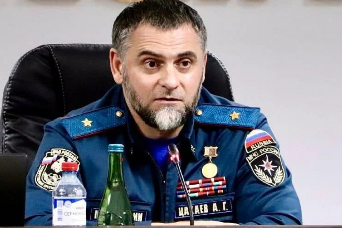 Министр МЧС Чечни Алихан Цакаев жестко задержан в Дагестане: подробности