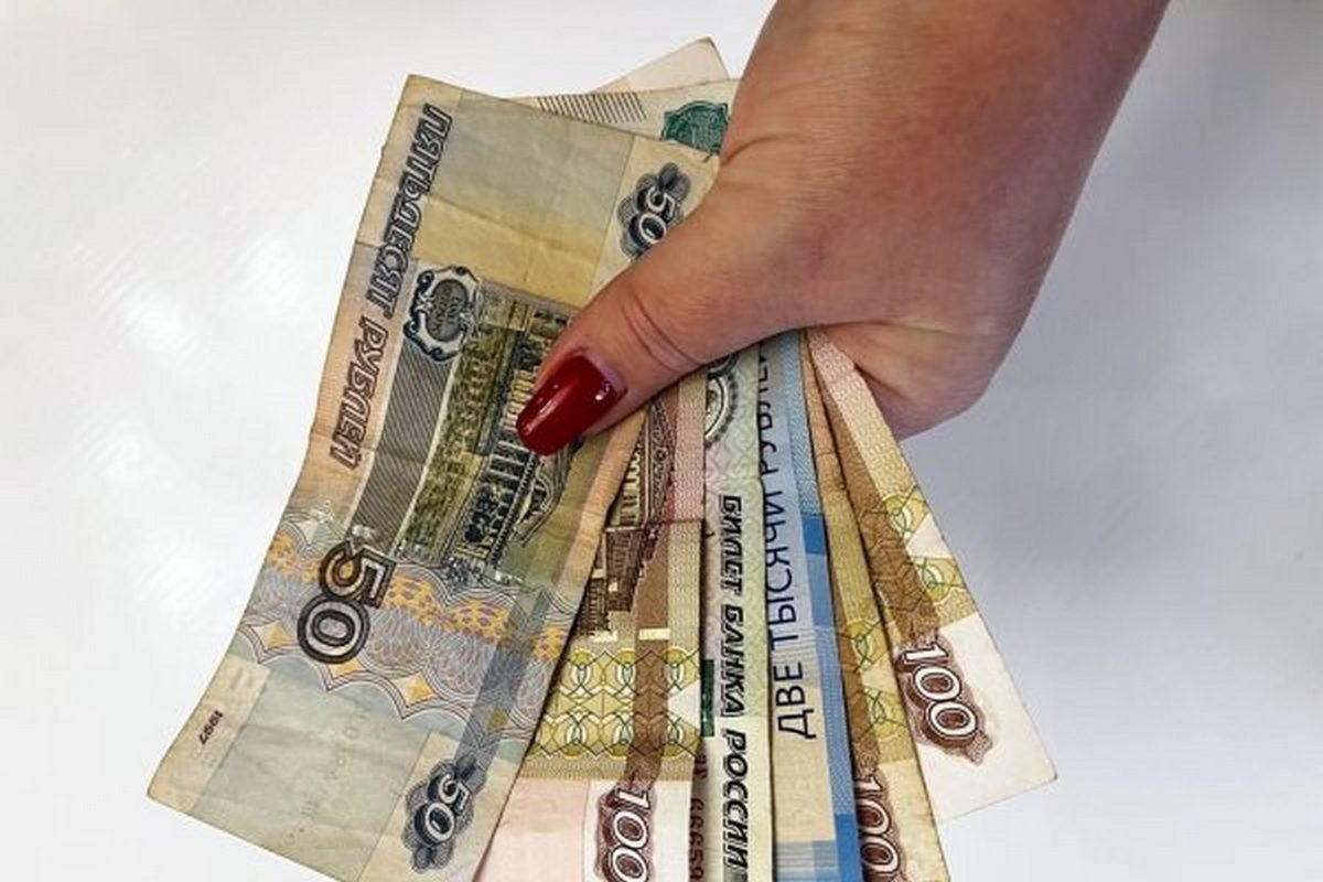 Деньги получат все ветераны труда в РФ: гражданам с этим статусом обещали новые доплаты к пенсии