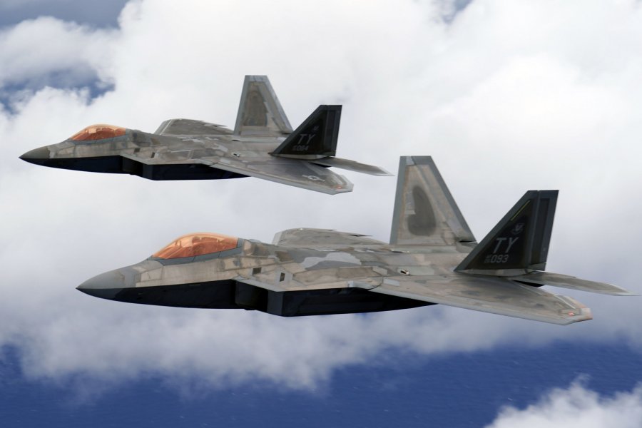 Американские F-22 Raptor замаскируют под истребители Китая