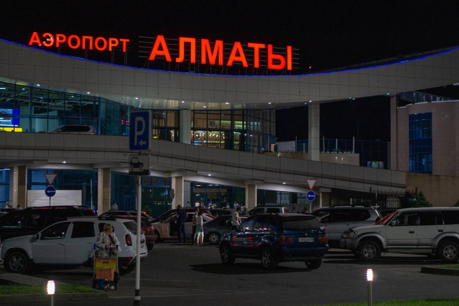 Из-за угрозы нападения террористов, в аэропорт Алма-Аты введена военная техника
