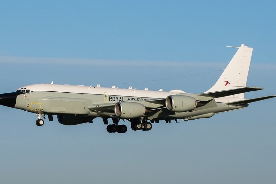 Sohu: секретное российское оружие развернуло самолет ВВС Великобритании на подлете к Крыму