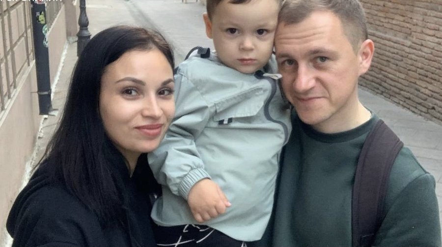 Красноярская телеведущая Юлия Чупрова уехала из России в Грузию вслед за мужем