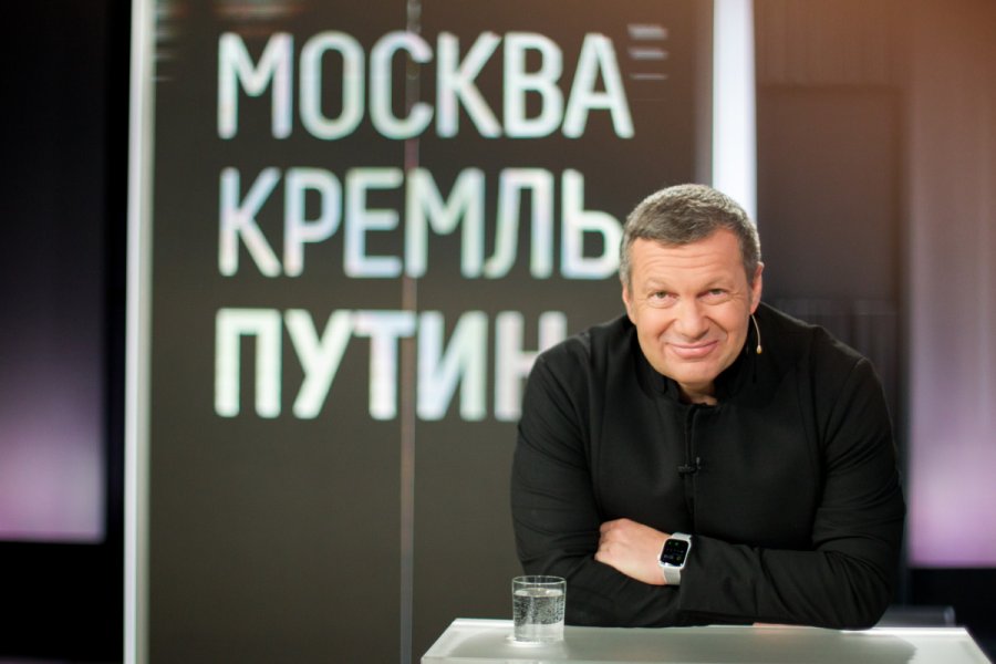 Соловьев раскритиковал Синдееву: «Под забором сдохнешь»