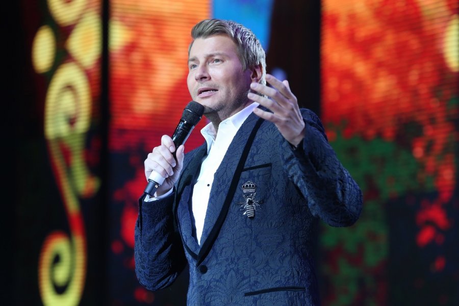 Народный артист России Николай Басков исполнил песню «Отпусти меня» и довел до слез Таисию Повалий