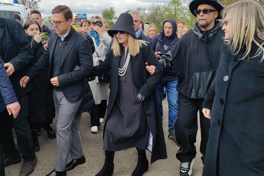 Надежда Бабкина раскритиковала поведение Аллы Пугачёвой на похоронах модельера Юдашкина